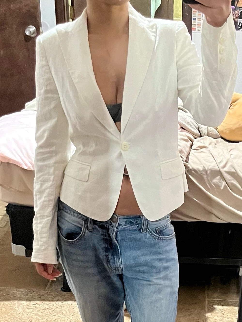 Liberté white linen blazer